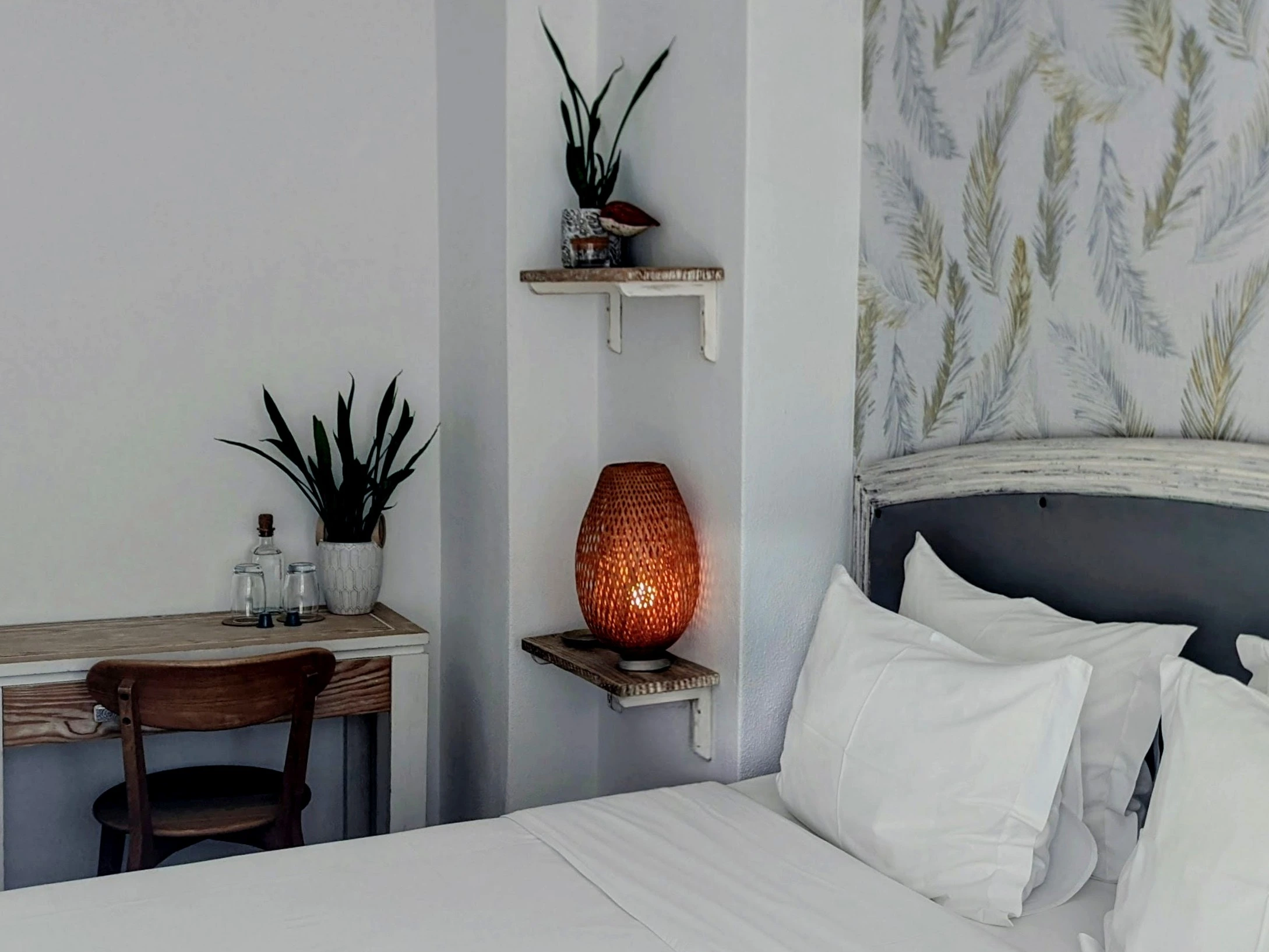 Room 4 - Bright & airy